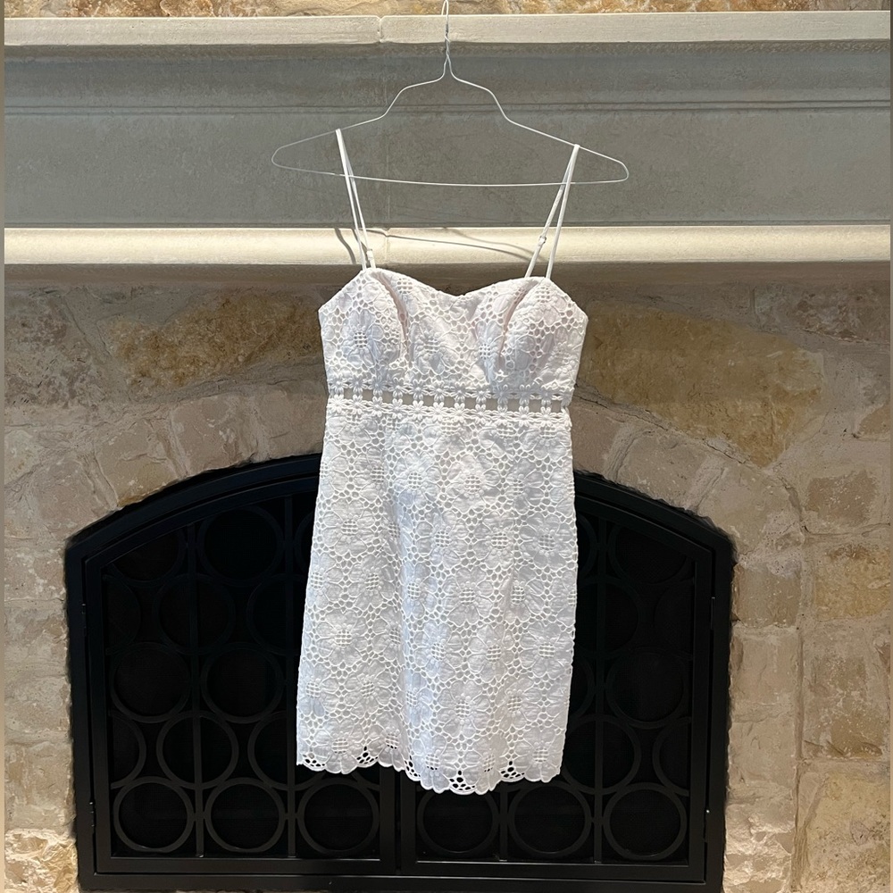 White flower  Lilly Pulitzer dress. Size 0.  Brand new.